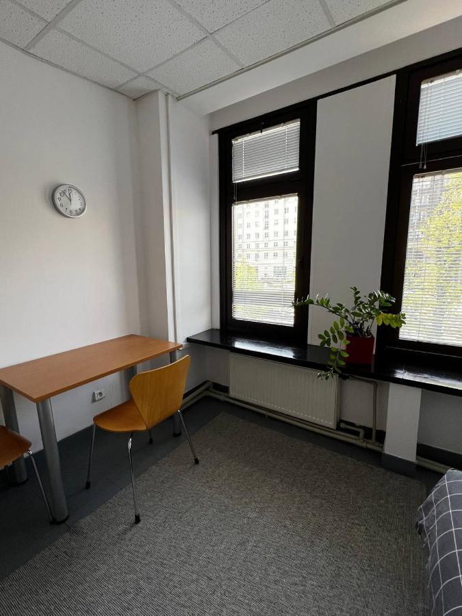 Aleja "Solidarnosci" Warszawa Exteriör bild