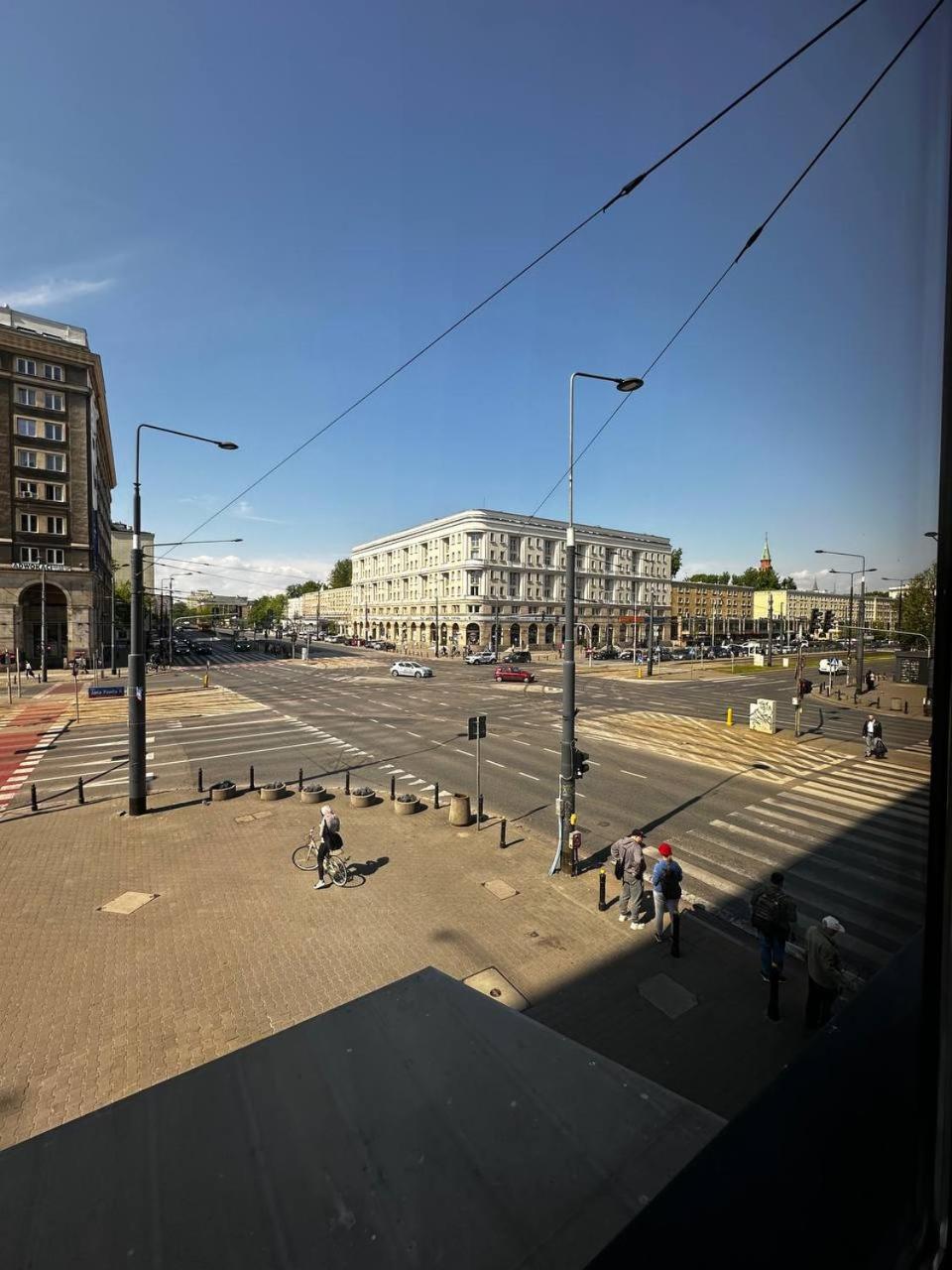Aleja "Solidarnosci" Warszawa Exteriör bild